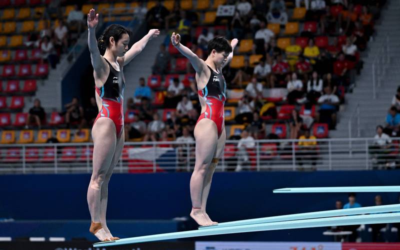 直播:跳水女双3米板决赛的相关图片